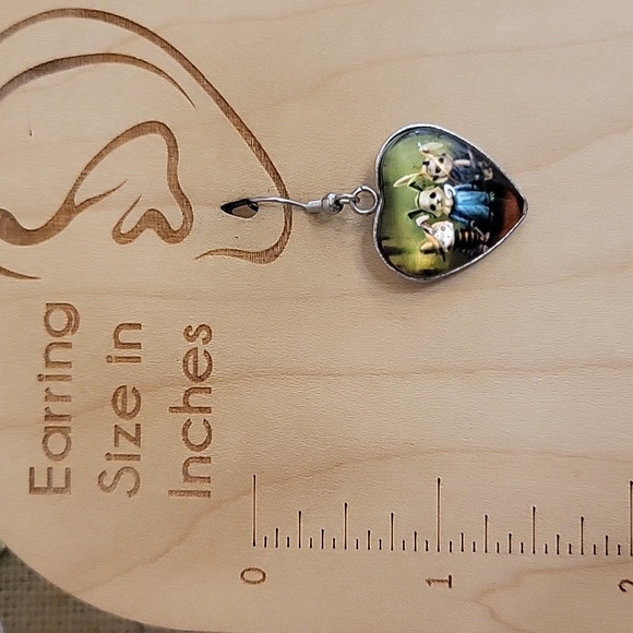 CREEPY GANG EARRINGS - Picture 5 of 6